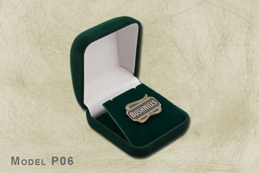 Pudełko welurowe na piny metalowe P06, wysokiej jakości pudełeczko na piny metalowe 